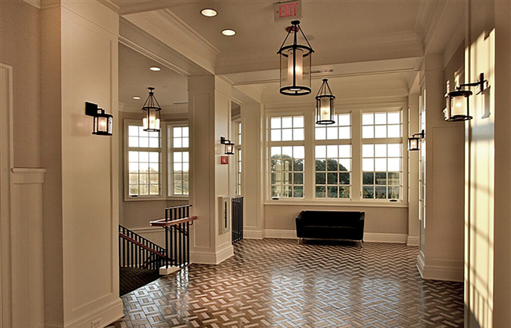 clubhouses-baiting_lobby